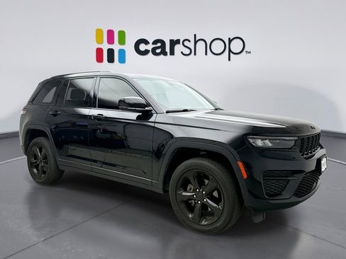 Used 2023 Jeep Grand Cherokee Altitude image 7
