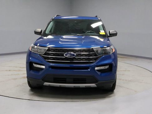 Used 2021 Ford Explorer XLT w/ Equipment Group 202A AWD/4WD image 6