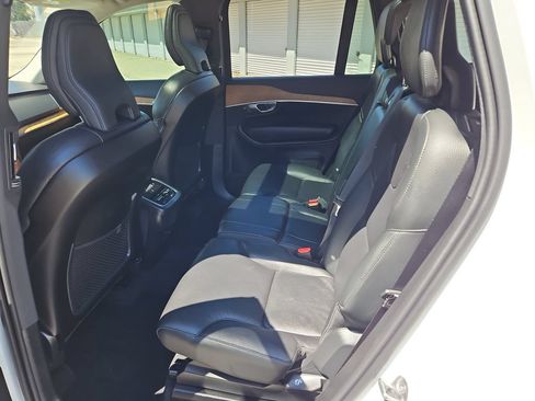 Used 2025 Volvo XC90 B6 Plus w/ Protection Package Premier AWD/4WD image 39