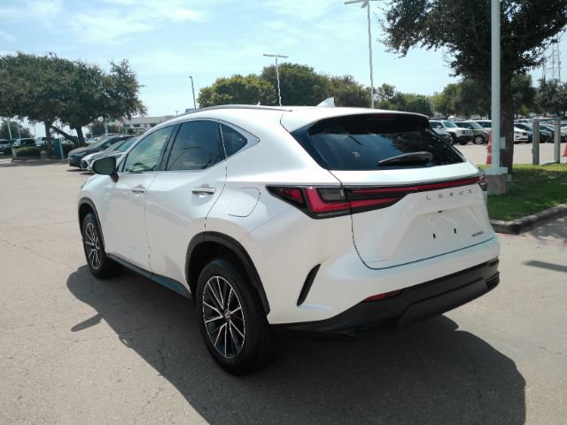 Used 2024 Lexus NX 250 FWD image 11
