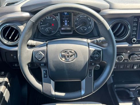 Used 2023 Toyota Tacoma TRD Off-Road w/ Technology Package AWD/4WD image 21