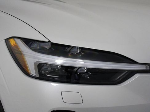 New 2025 Volvo XC60 B5 Ultra w/ Protection Package Premier image 14