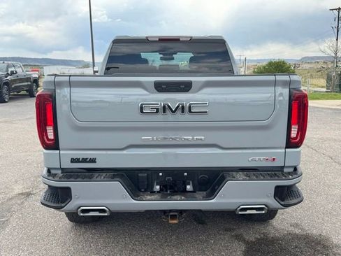 Used 2024 GMC Sierra 1500 AT4 AWD/4WD image 4