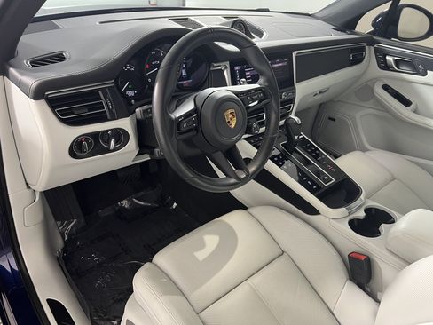 Certified 2023 Porsche Macan GTS AWD/4WD image 4