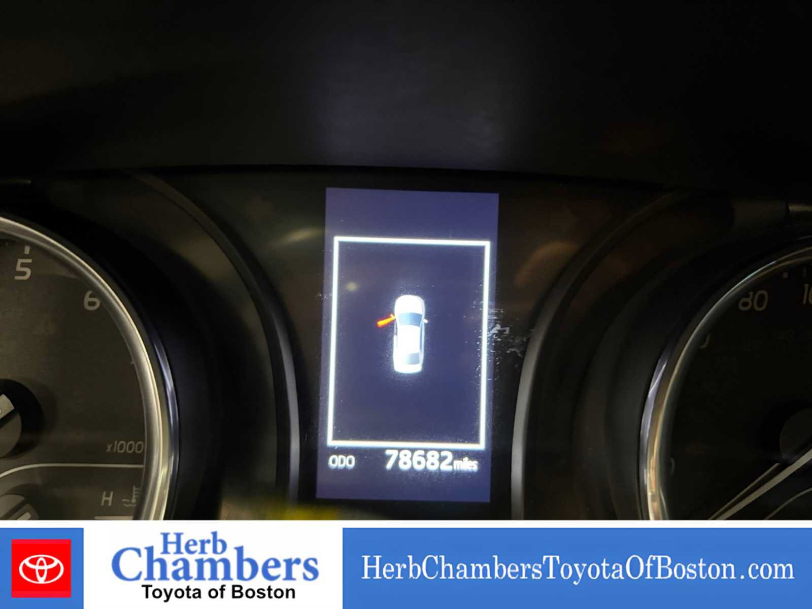Used 2019 Toyota Camry SE FWD image 12