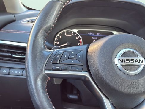 Used 2022 Nissan Altima 2.5 SR FWD image 23