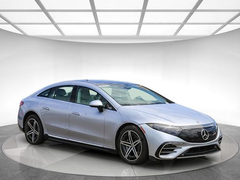 Used 2023 Mercedes-Benz EQS 450+ Sedan image 4