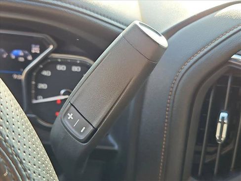 Used 2022 GMC Sierra 1500 AT4 w/ AT4 Premium Package AWD/4WD image 12