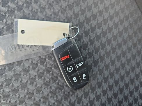 Used 2022 Dodge Challenger R/T RWD image 27
