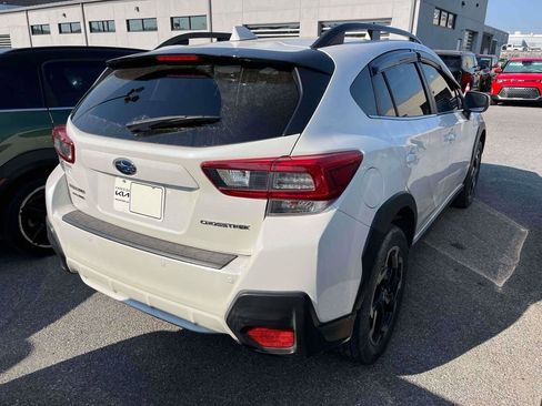 Used 2021 Subaru Crosstrek 2.5i Limited w/ Moonroof Package 2 AWD/4WD image 2