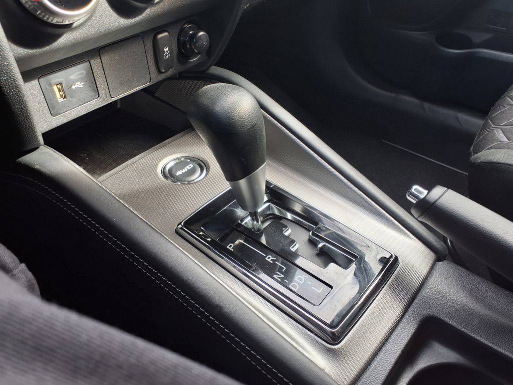 Used 2024 Mitsubishi Outlander Sport ES AWD/4WD image 30
