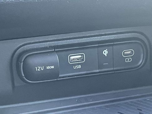 Used 2023 Kia Sportage EX image 27