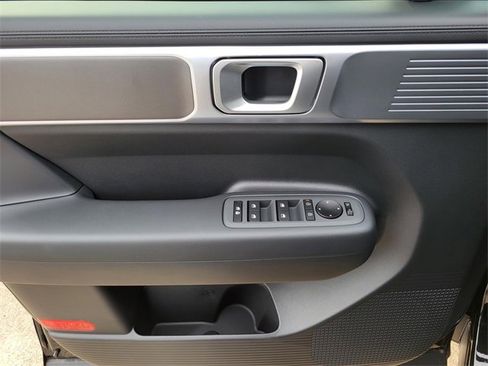 New 2026 Hyundai Santa Fe SE image 13