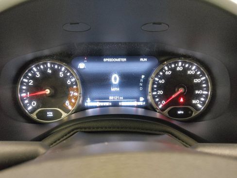 Used 2022 Jeep Renegade Latitude AWD/4WD image 23