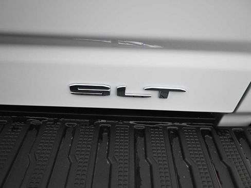 New 2026 GMC Sierra 2500 SLT w/ SLT Premium Package image 25