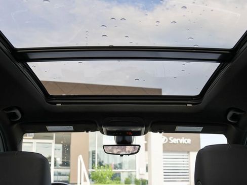 Used 2023 Cadillac XT6 Premium Luxury w/ Technology Package image 10