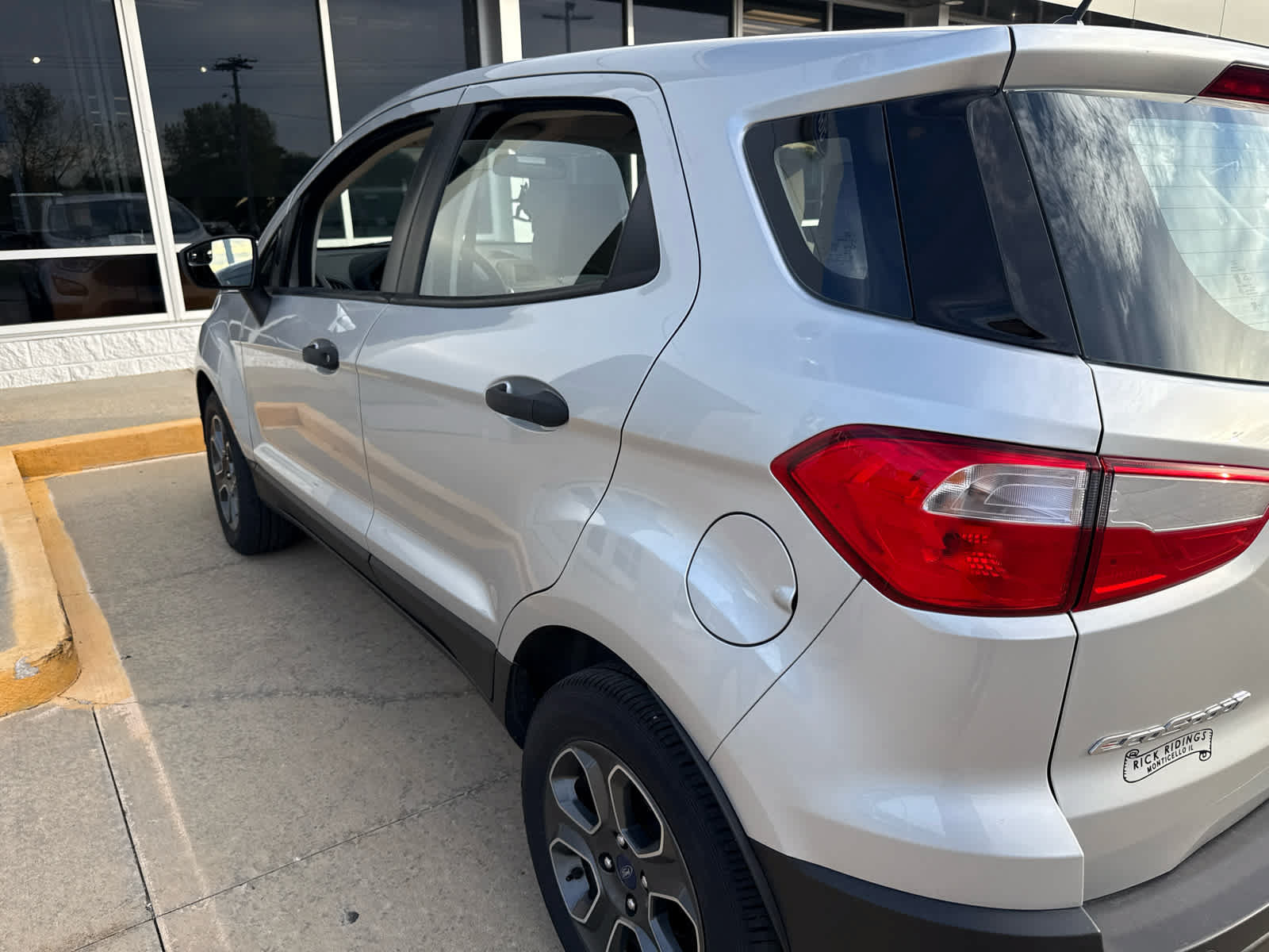 Used 2018 Ford EcoSport S FWD image 4