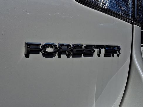 Used 2024 Subaru Forester Premium AWD/4WD image 32