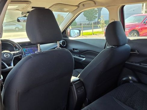 Used 2023 Nissan Kicks SV FWD image 18
