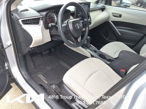 Used 2022 Toyota Corolla Cross L FWD image 18