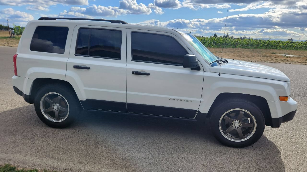 Used 2014 Jeep Patriot Sport FWD image 1