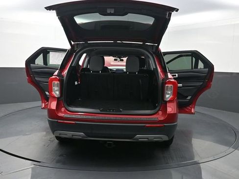 Used 2022 Ford Explorer XLT w/ Equipment Group 202A image 42