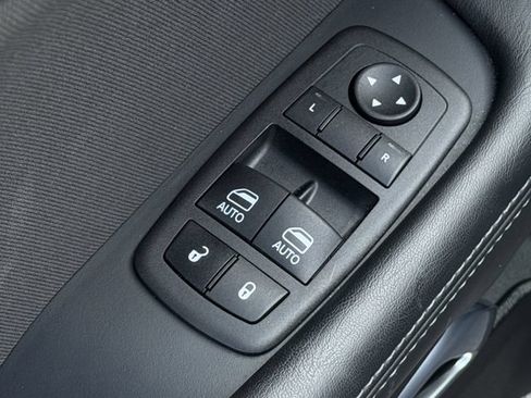 Used 2023 Dodge Challenger SXT RWD image 22