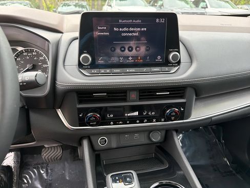 Certified 2023 Nissan Rogue SV w/ SV Premium B Package AWD/4WD image 27