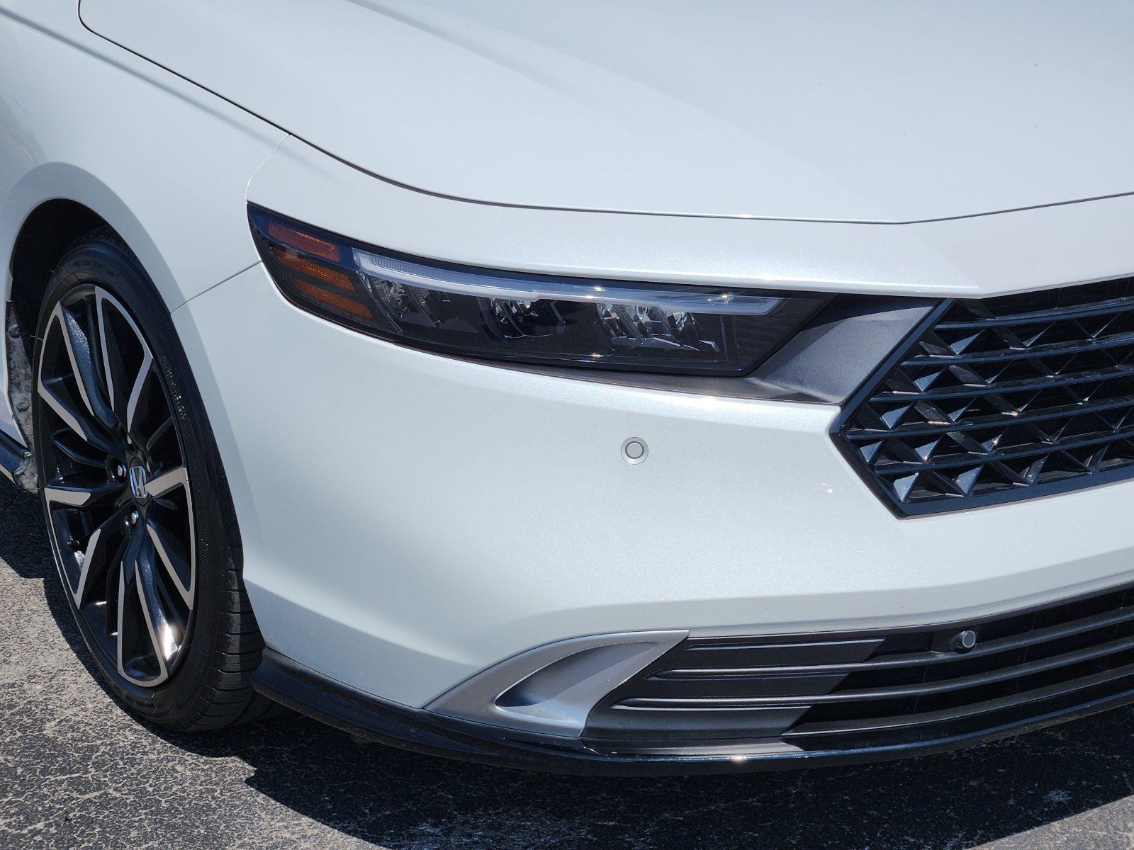 Used 2024 Honda Accord Touring image 10