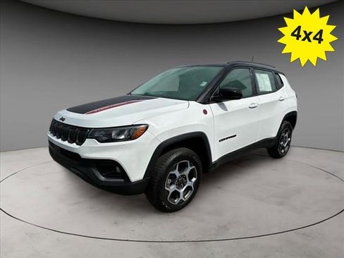 Used 2022 Jeep Compass Trailhawk w/ Trailhawk Convenience Group image 1