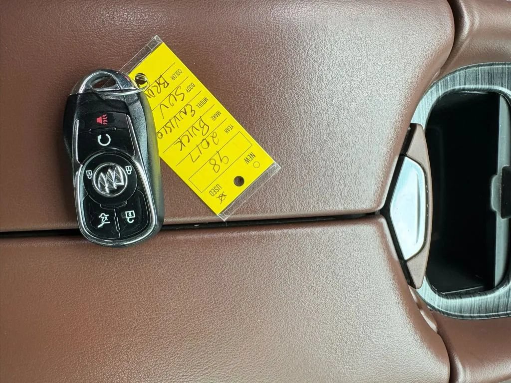 Used 2017 Buick Envision Premium AWD/4WD image 26