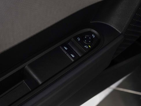 Used 2025 MINI Cooper S image 22