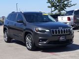 Used 2019 Jeep Cherokee Latitude Plus w/ Comfort/Convenience Group image 2