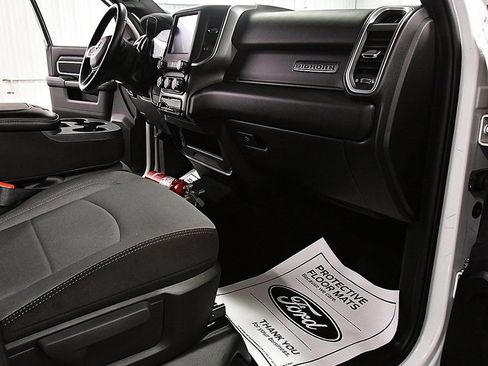 Used 2024 RAM 3500 Big Horn image 34