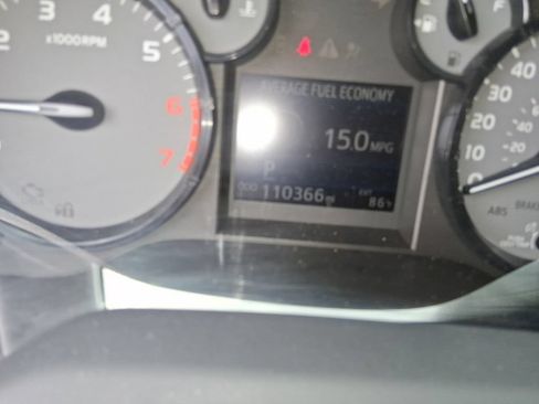 Used 2015 Toyota Tundra SR AWD/4WD image 19