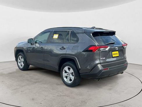 Certified 2021 Toyota RAV4 XLE w/ XLE Grade Weather Package AWD/4WD image 3