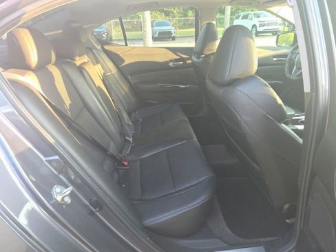 Used 2017 Acura TLX V6 w/ Technology Package FWD image 40