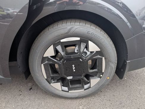 New 2026 Kia Carnival EX FWD image 22