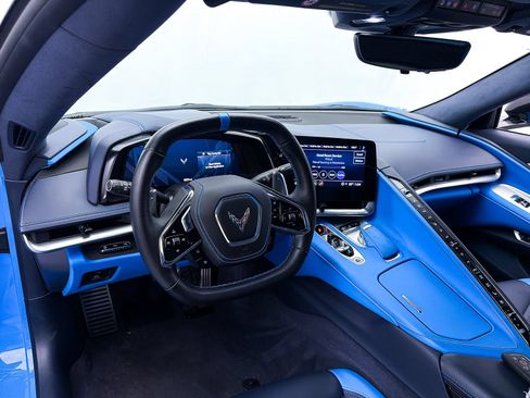 Used 2022 Chevrolet Corvette Stingray Premium Conv w/ Z51 Performance Package RWD image 23