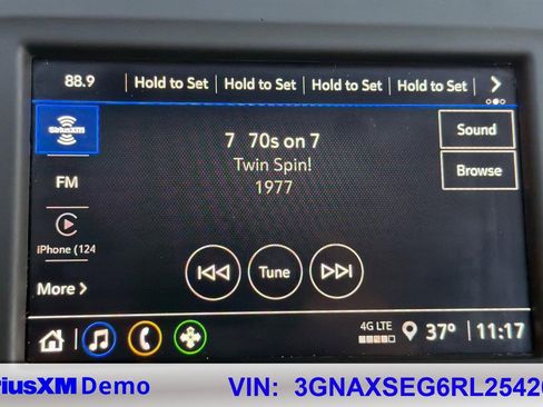 Used 2024 Chevrolet Equinox LS w/ LS Convenience Package image 28