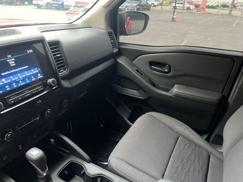 Used 2022 Nissan Frontier S w/ Technology Package RWD image 19