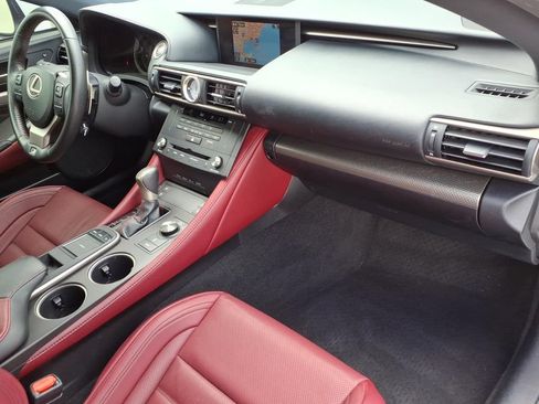 Used 2016 Lexus RC 200t RWD image 11