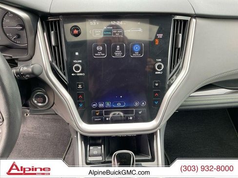 Used 2025 Subaru Outback Onyx Edition AWD/4WD image 11
