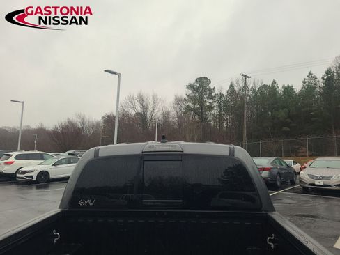 Used 2022 Toyota Tacoma TRD Off-Road image 19