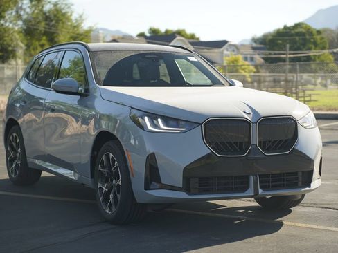 New 2026 BMW X3 xDrive30i w/ M Sport Package AWD/4WD image 7