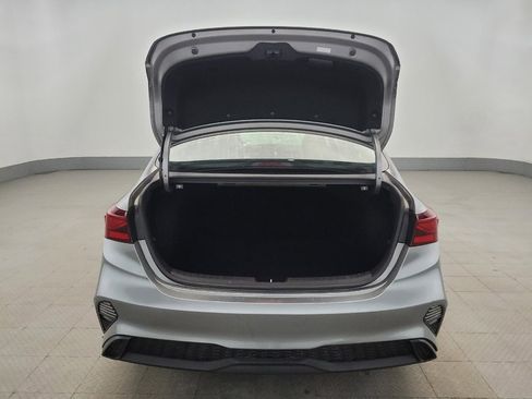 Used 2023 Kia Forte LXS image 29