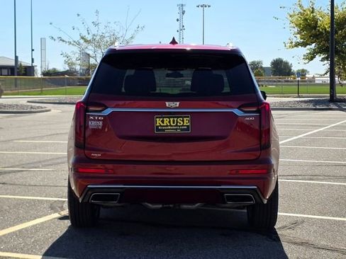 Used 2023 Cadillac XT6 Premium Luxury image 30