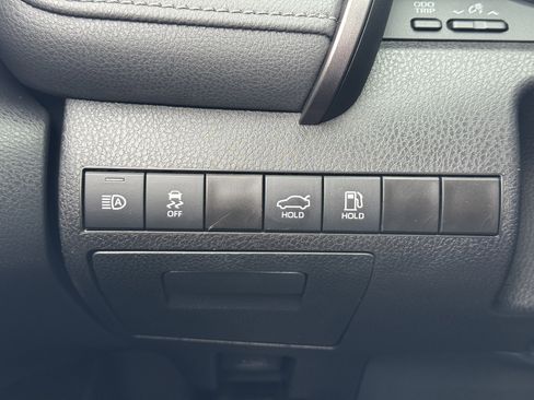 Used 2023 Toyota Camry LE image 28