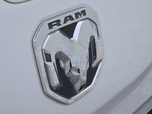 Used 2020 RAM 1500 Laramie image 12