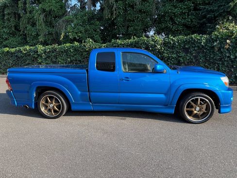 Used 2008 Toyota Tacoma X-Runner RWD image 2